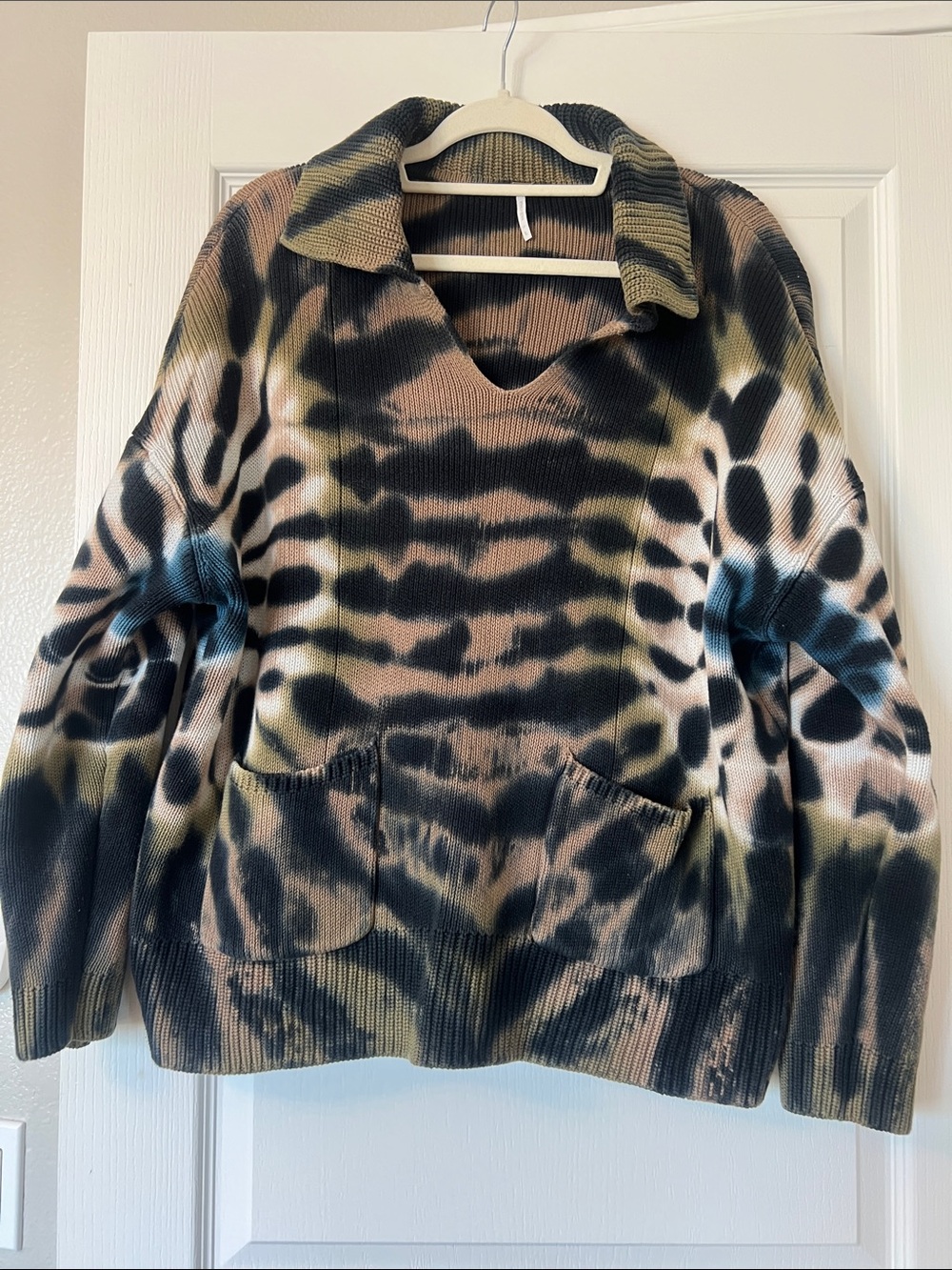 Like New Young Fabulous & Broke Heavyweight cotton sweater